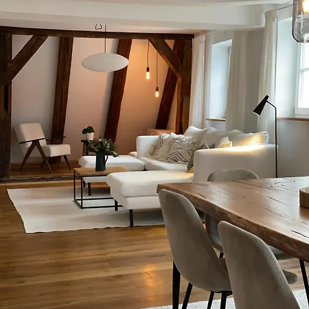 Maerzenbad Palais - Altstadt & Rathausblick Appartement